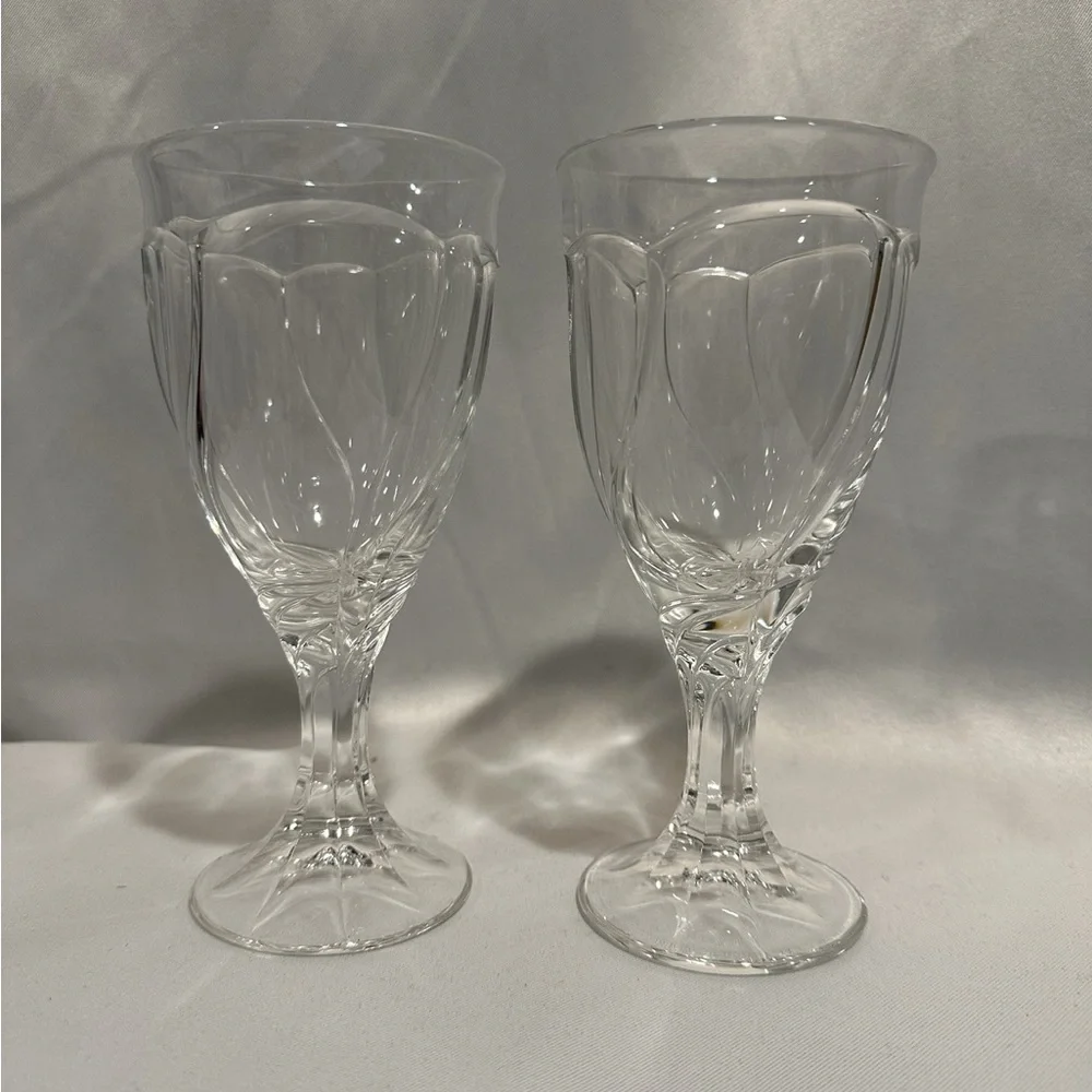 Vintage Noritake Sweet Swirl Clear Crystal Wine Glass Set of 2